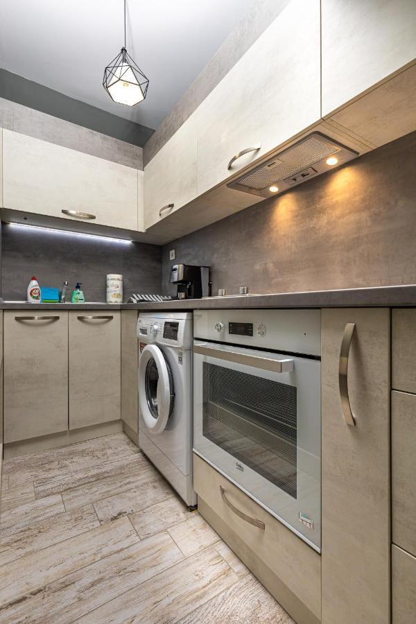 Modernly-Designed 1Bd Apartment With A Nice Terrace Plovdiv Kültér fotó