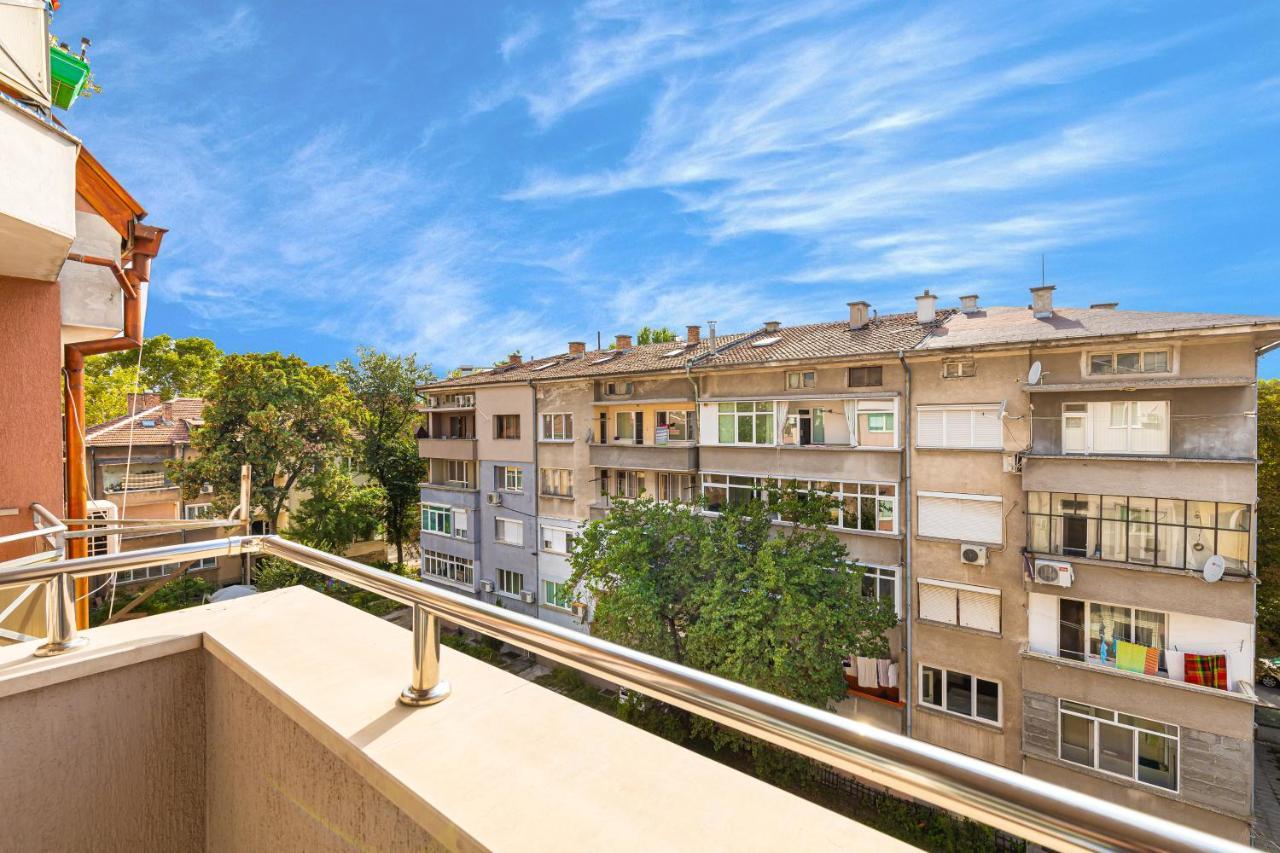 Modernly-Designed 1Bd Apartment With A Nice Terrace Plovdiv Kültér fotó